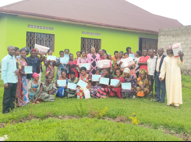 Kamanyola: 28 femmes délaissées, obtiennent des brevets en coupe et coutûre grâce à AFIA-FEV
