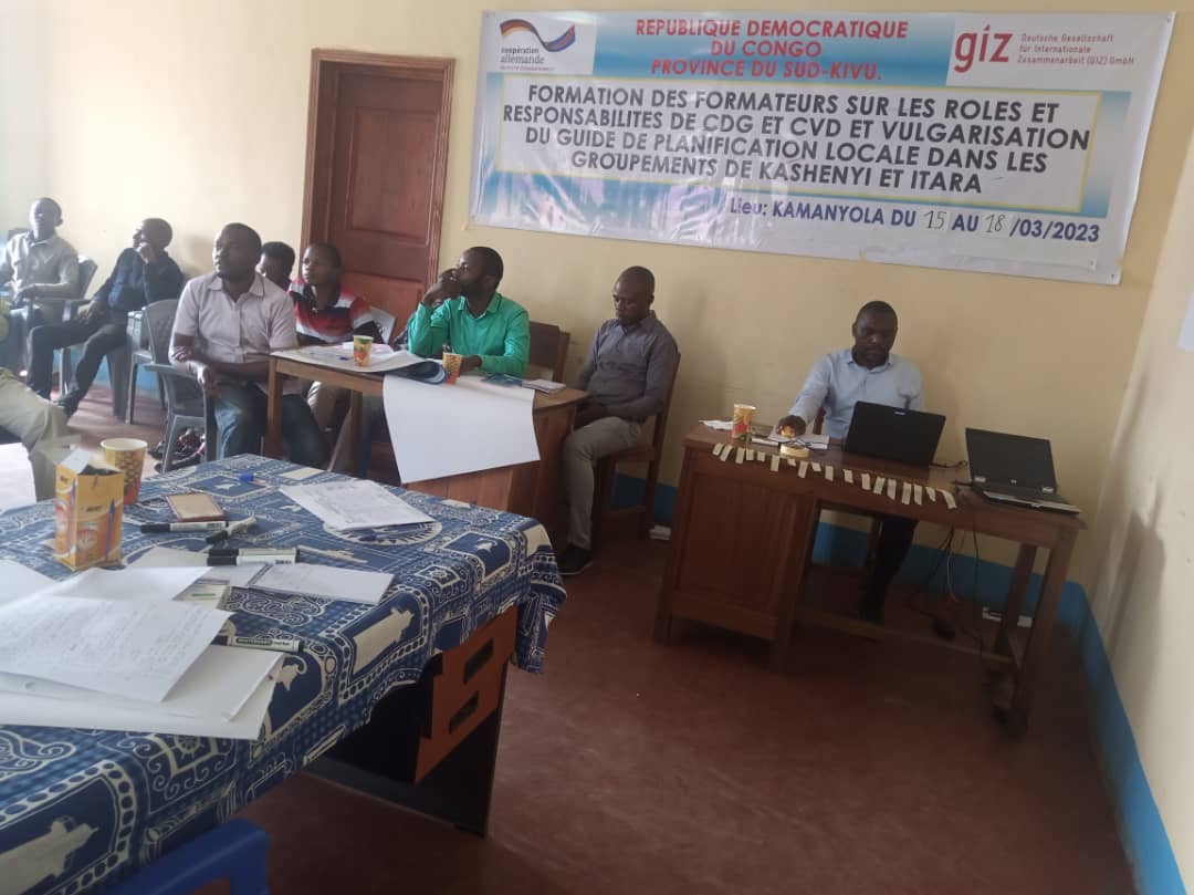 Fin de la formation des acteurs du développement sur la décentralisation à Kamanyola.