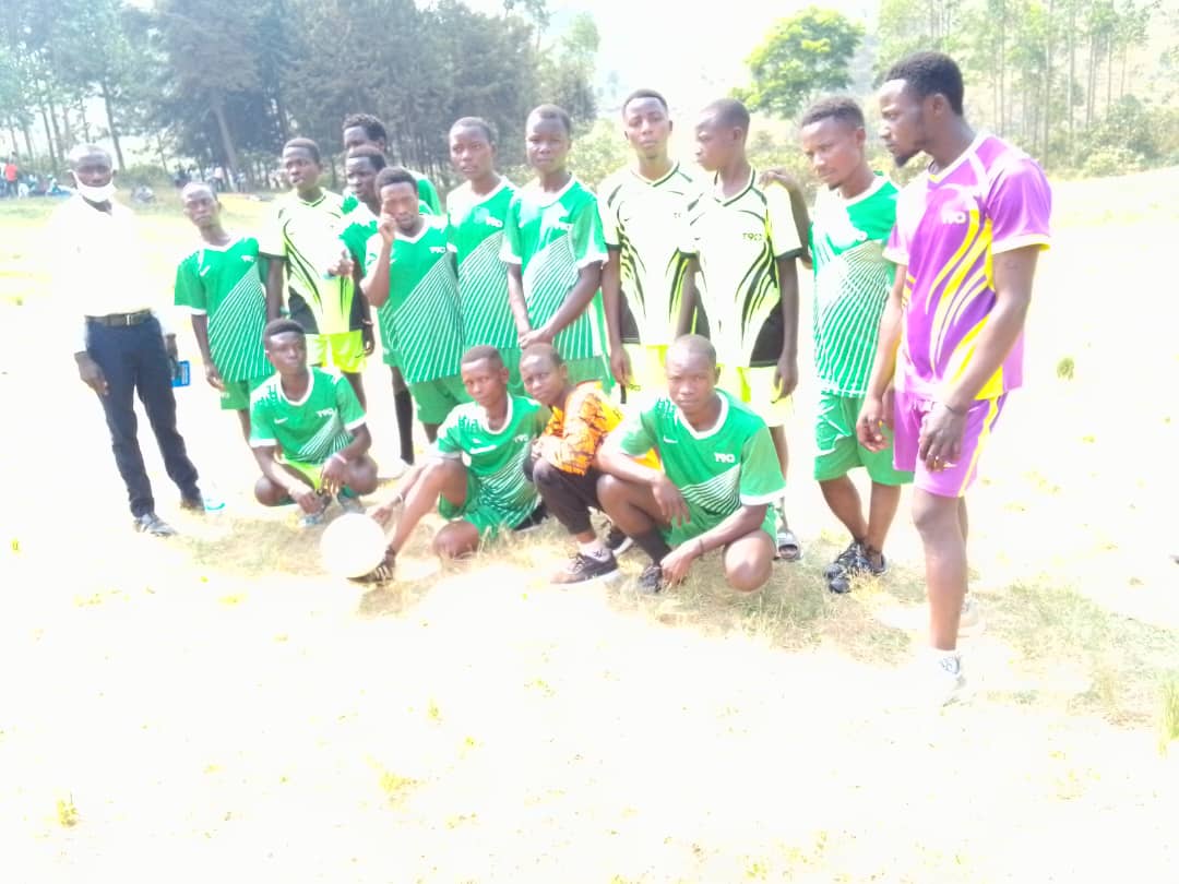 Walungu : démarrage d’un tournoi de football dans le cadre d’encadrement des jeunes dans ces vacances à Ishamba/Nyangezi.